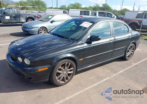 2002 Jaguar X-Type 3.0L z USA, uszkodzony, nr VIN SAJEB53C52WC43519